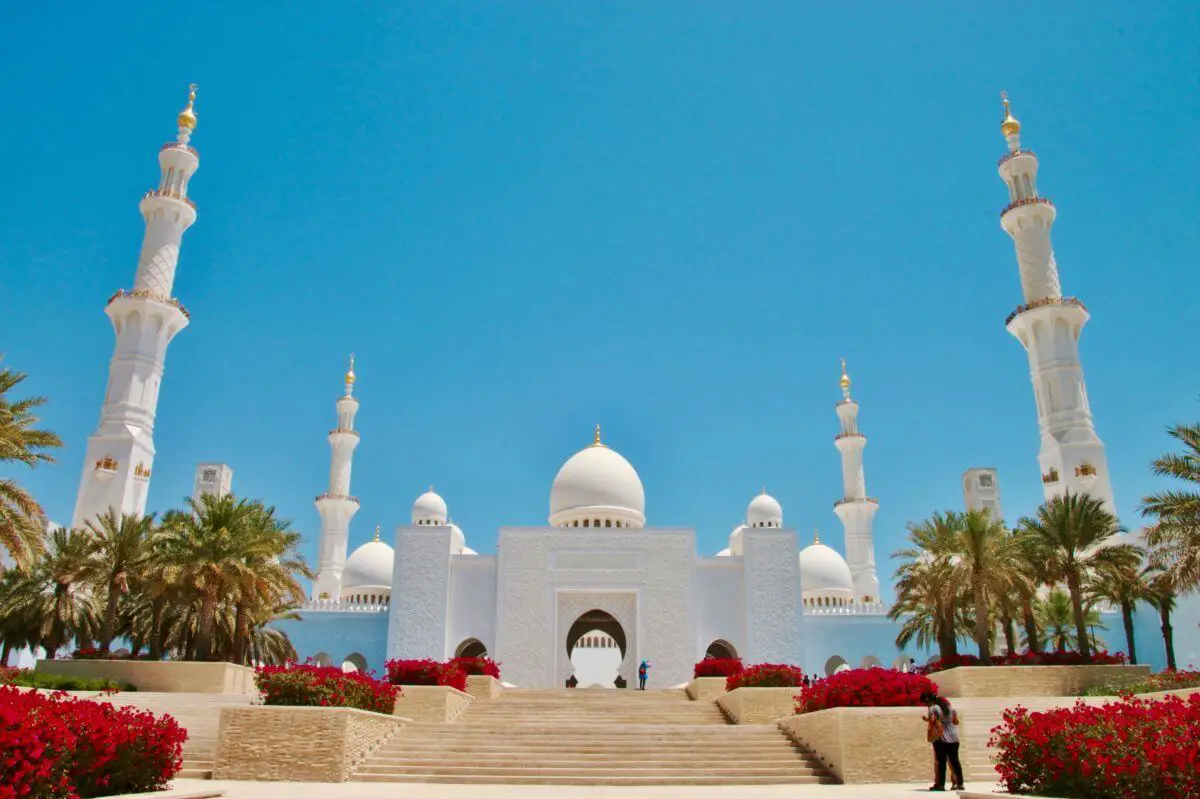 zjednoczone emiraty arabskie ciekawostki bały meczet