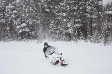 skutery śnieżne w Zakopanym zimą