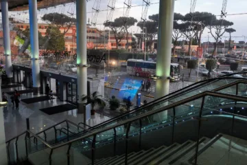 lotnisko neapol dojazd do centrum