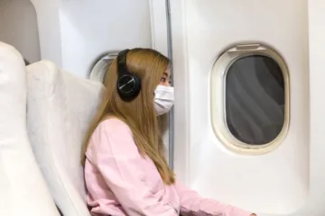 słuchawki bezprzewodowe w samolocie