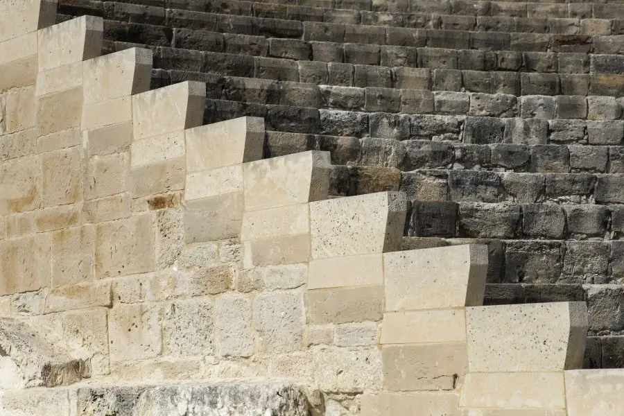 schody w ruinach Kourion